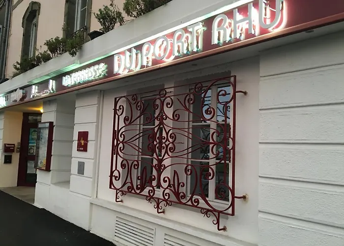 Cit\'Hotel Du Port Rhu