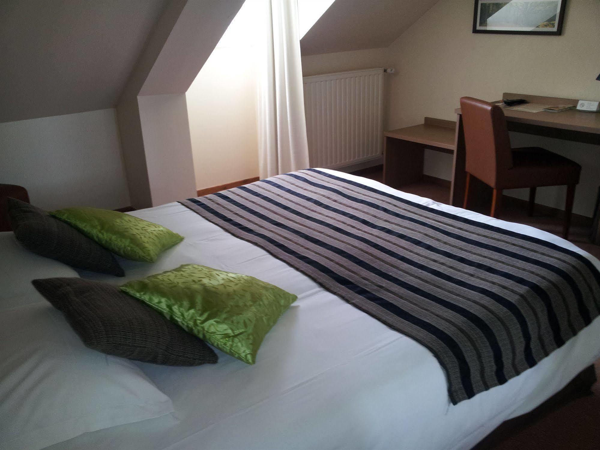 Cit'hotel Du Port Rhu Hotel 2*